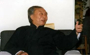 《艾青诗选》春读后感推荐8篇