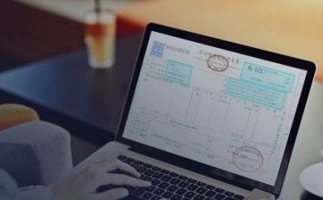 财务年终总结报告7篇