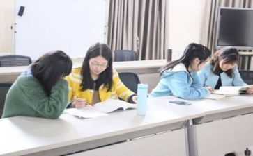 体育生大学自我鉴定8篇