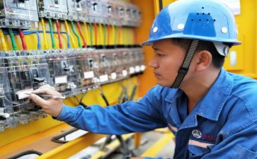 电工的个人述职报告7篇