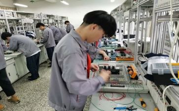 技校申请书5篇