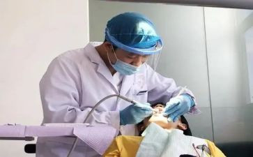 看牙医的作文6篇