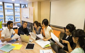 2024年企业年终总结推荐8篇