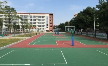 关于进校园的作文最新8篇