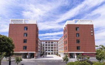 学校述职报告范文8篇
