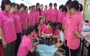 家政月嫂服务合同6篇